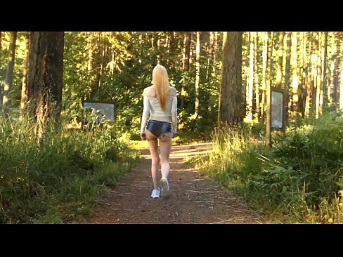 ❤️ Schöne Frau bewegt sich langsam, nicht nackt Video ☑ Homemade porn bei uns de.sex78.ru ☑